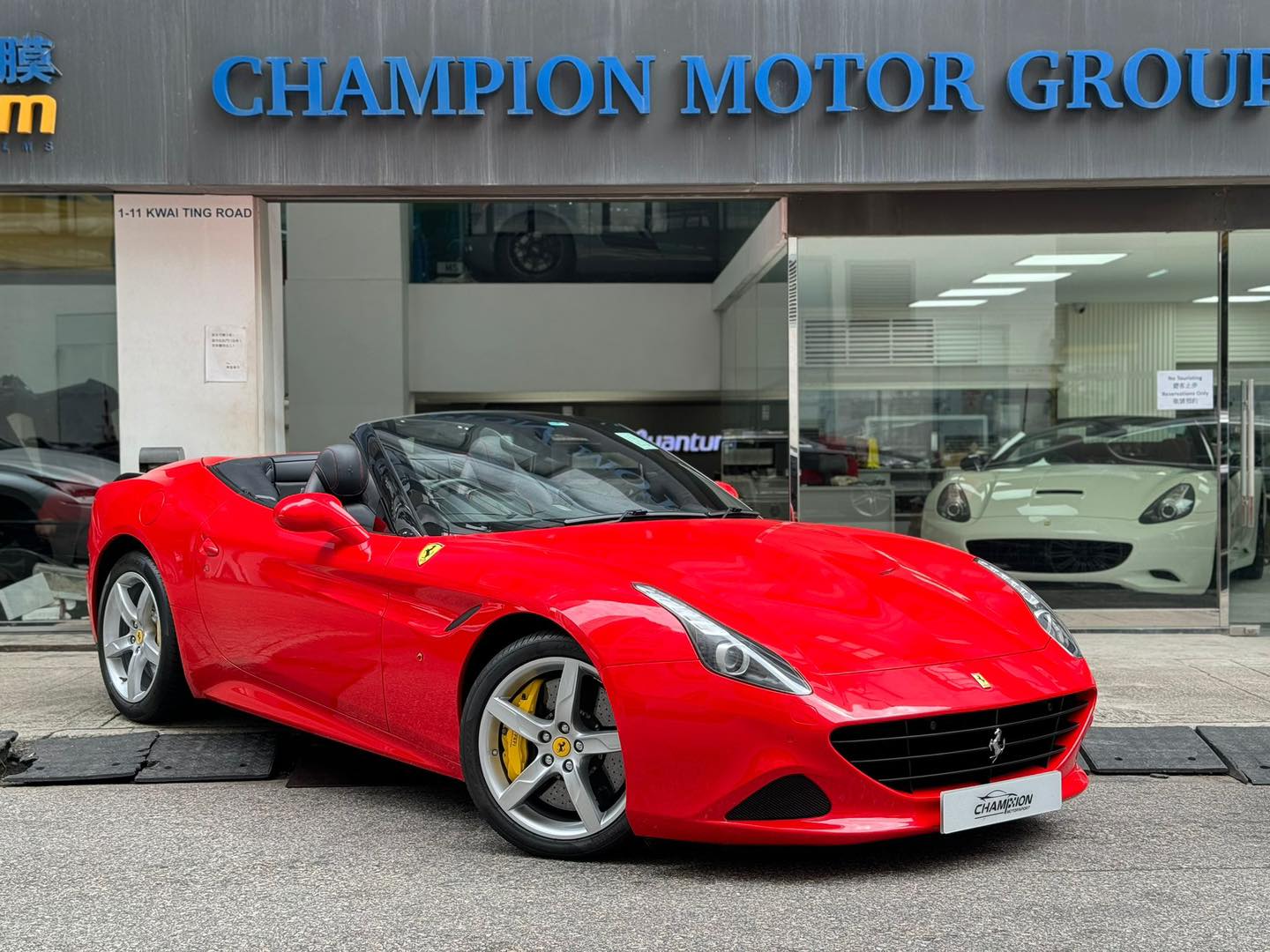 FERRARI CALIFORNIA T
