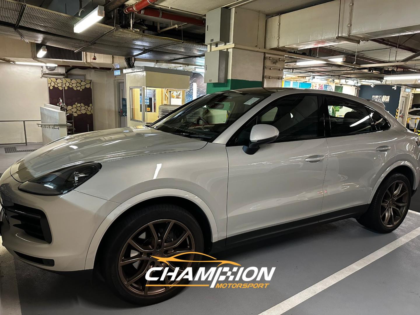 PORSCHE CAYENNE COUPE