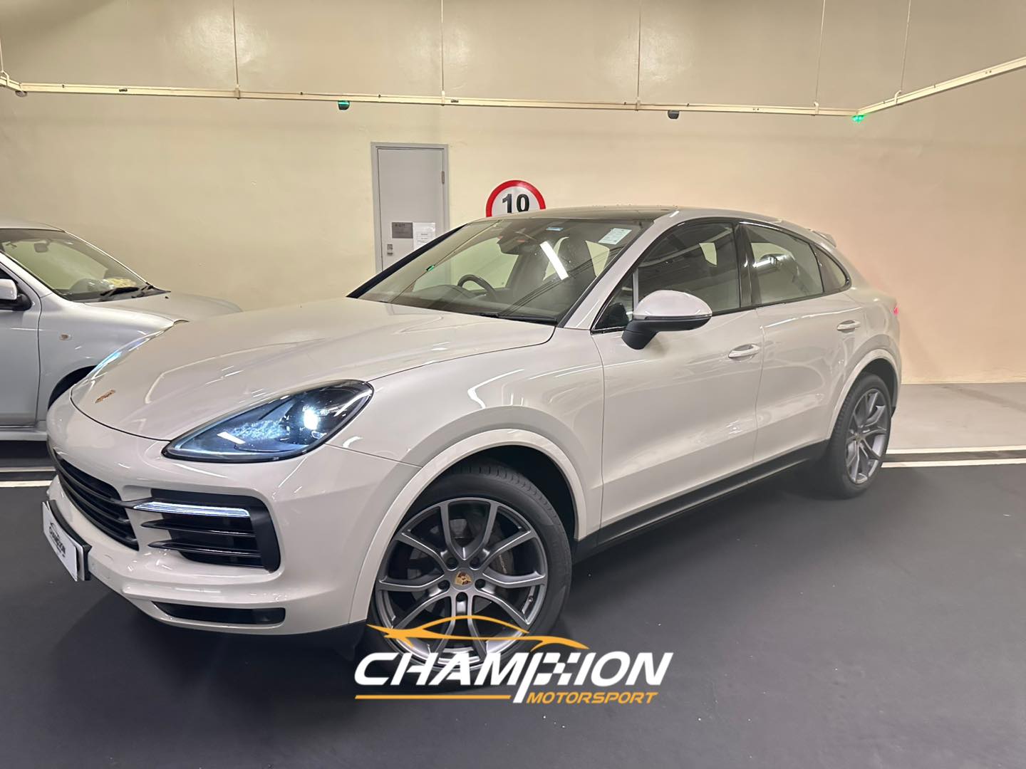 PORSCHE CAYENNE COUPE