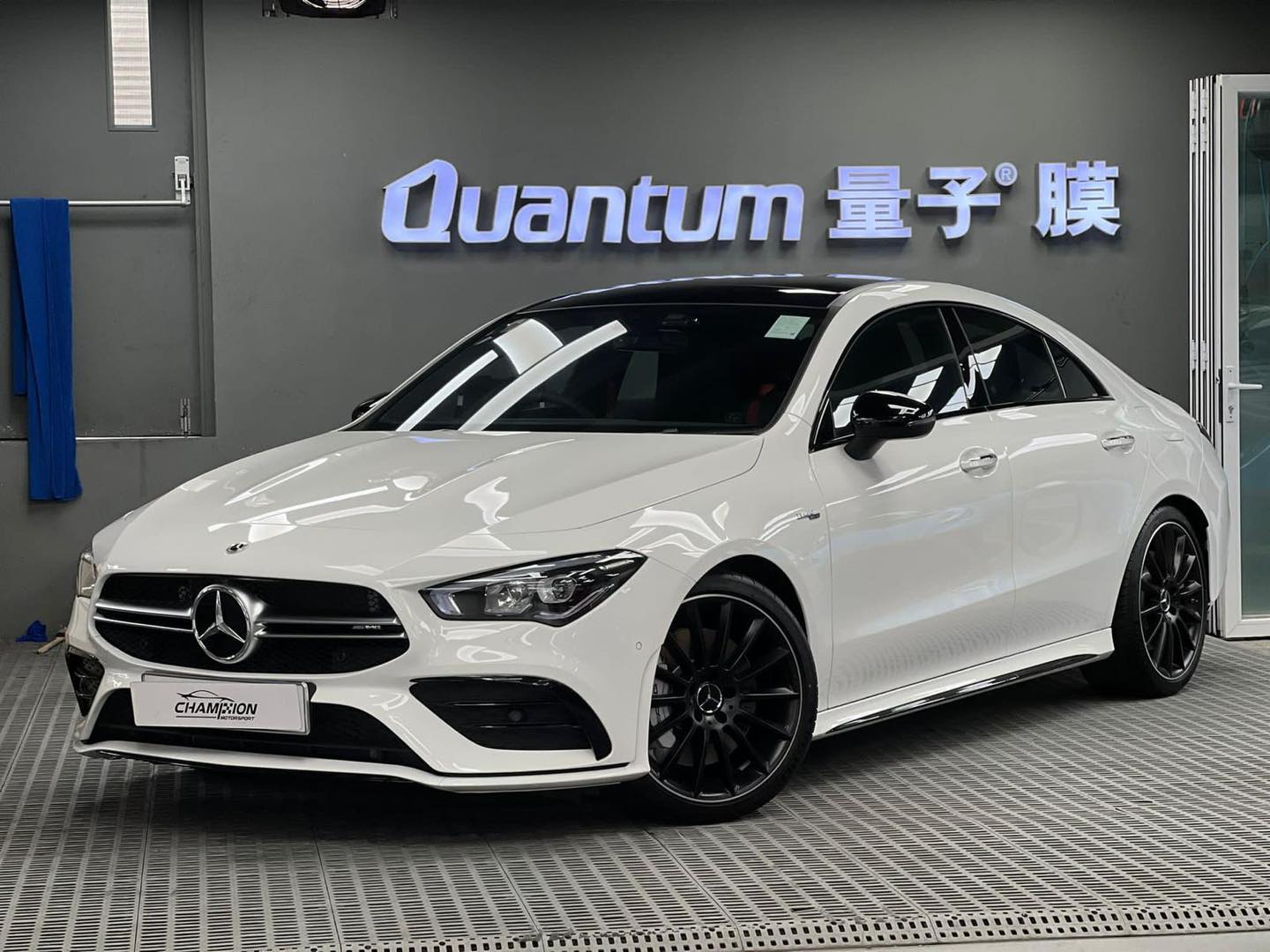 MERCEDES BENZ CLA 35 AMG