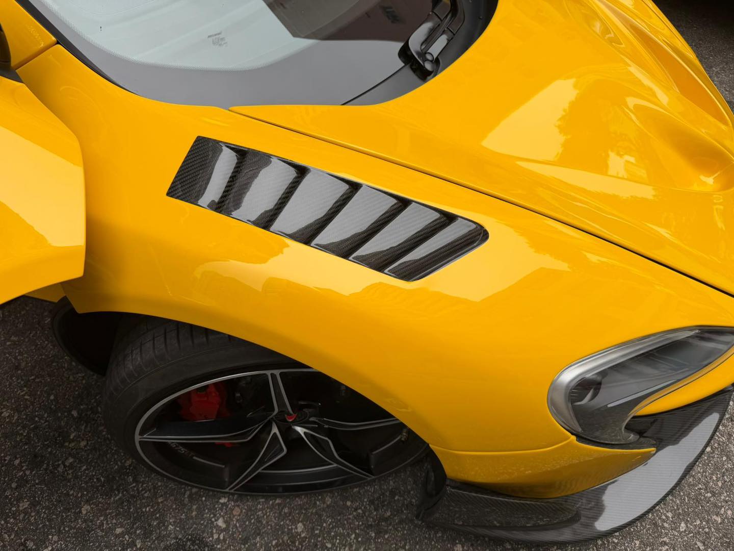 MCLAREN 12C SPIDER - Image 4