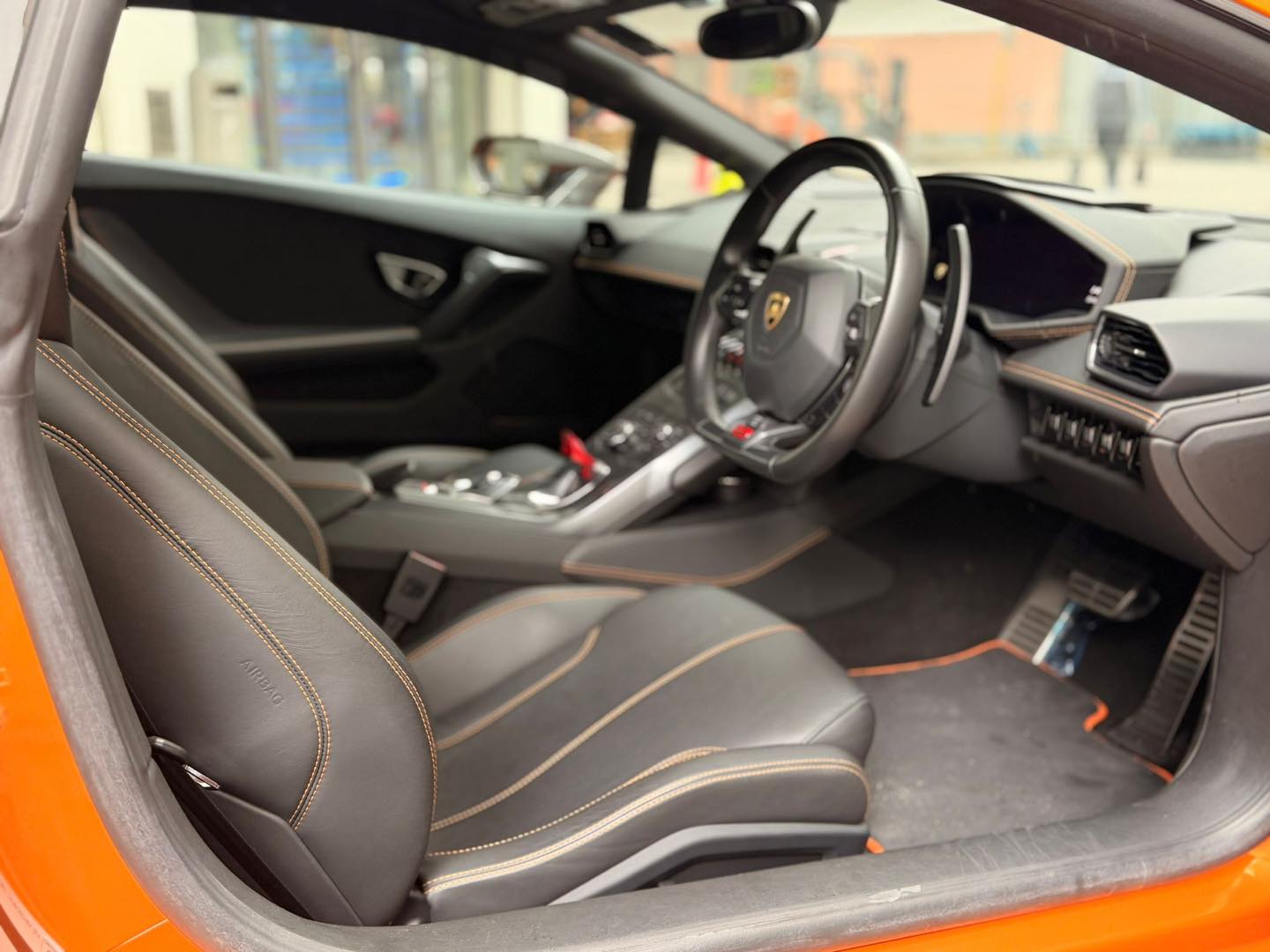 LAMBORGHINI HURACAN RWD COUPE LP5802 - Image 4