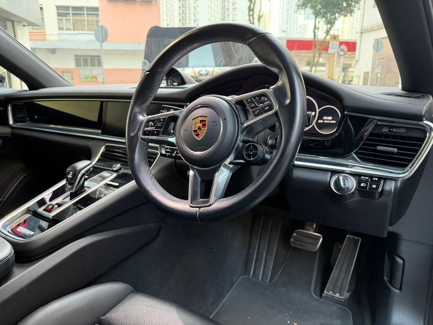 PORSCHE PANAMERA 4S - Image 5