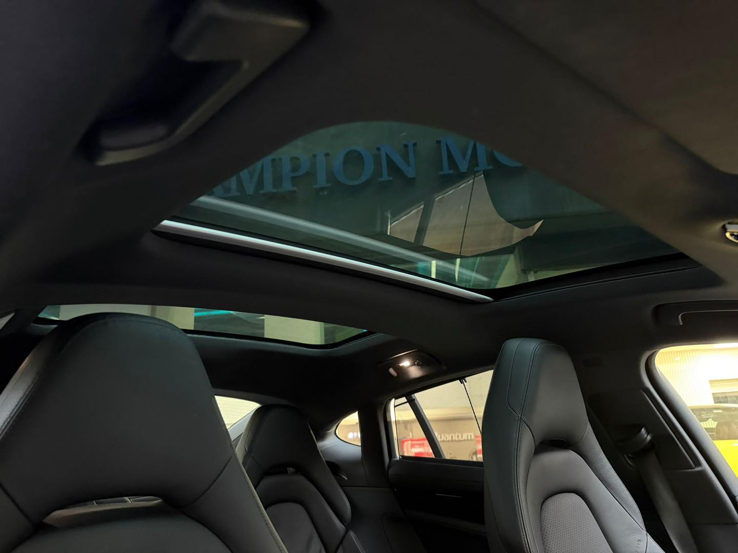 PORSCHE PANAMERA 4S - Image 16